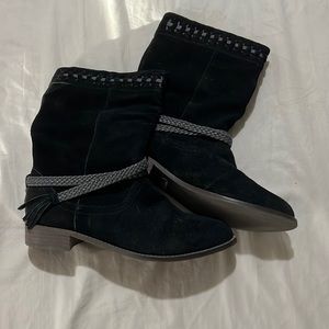 Women’s size 7 boots
